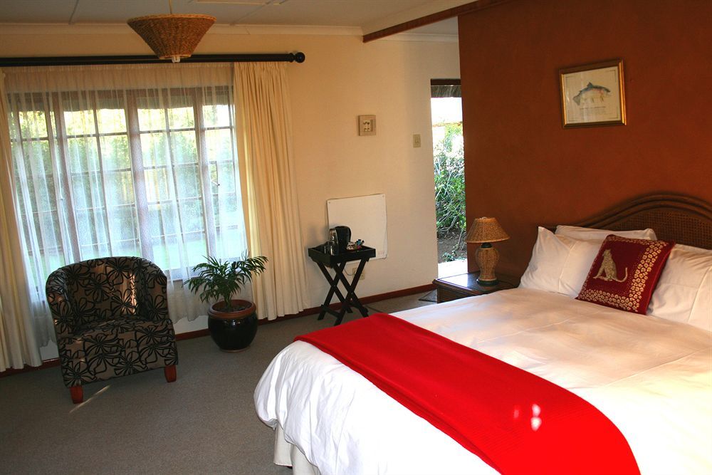 Thatchings Bed And Breakfast Nottingham Road Bagian luar foto